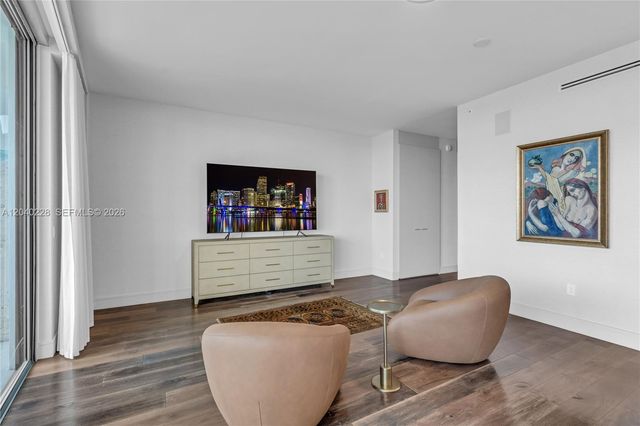 3300 NE 188th Street 318, Aventura, FL 33180