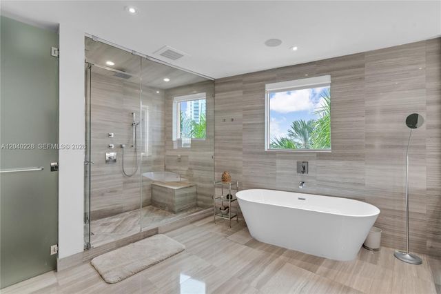 3300 NE 188th Street 318, Aventura, FL 33180