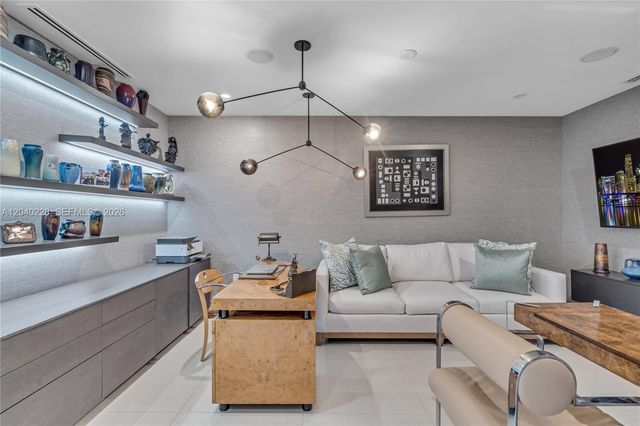 3300 NE 188th Street 318, Aventura, FL 33180