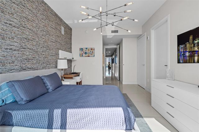 3300 NE 188th Street 318, Aventura, FL 33180