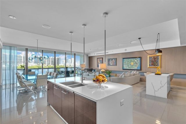 3300 NE 188th Street 318, Aventura, FL 33180
