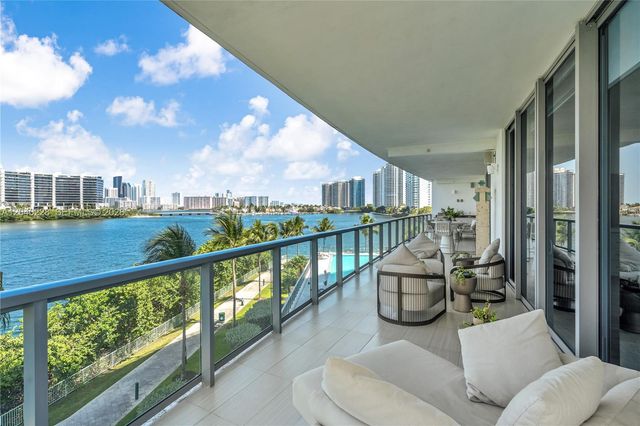 3300 NE 188th Street 318, Aventura, FL 33180