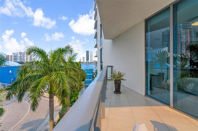 3300 NE 188th Street 318, Aventura, FL 33180