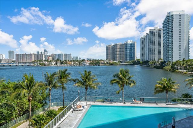 3300 NE 188th Street 318, Aventura, FL 33180