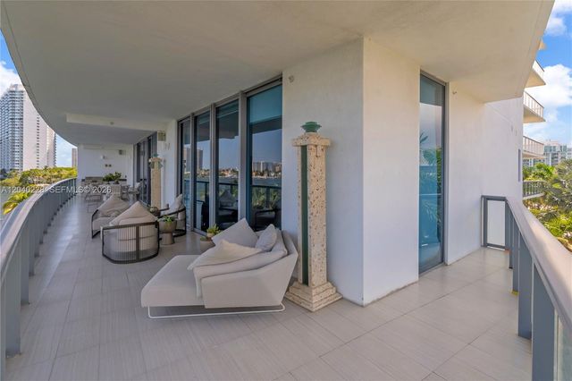 3300 NE 188th Street 318, Aventura, FL 33180