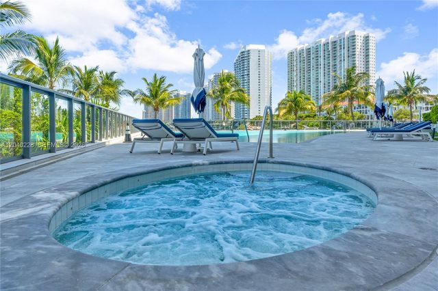 3300 NE 188th Street 318, Aventura, FL 33180