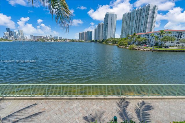 3300 NE 188th Street 318, Aventura, FL 33180