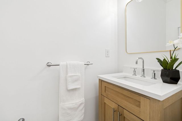 148 Pine St, Newton, MA 02466