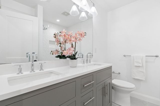 148 Pine St, Newton, MA 02466