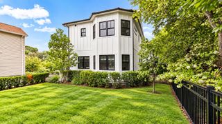 148 Pine St, Newton, MA 02466