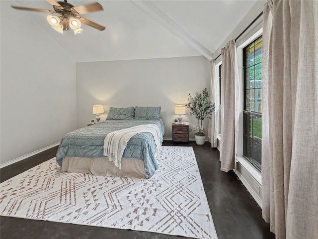 3658 Snow Creek Drive, Fort Worth, TX 76008