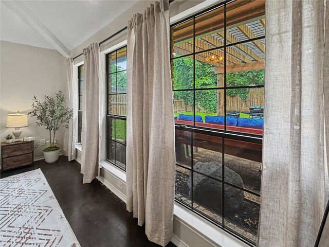 3658 Snow Creek Drive, Fort Worth, TX 76008