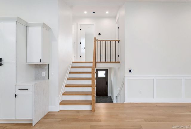 2547 Army Place, Bellmore, NY 11710