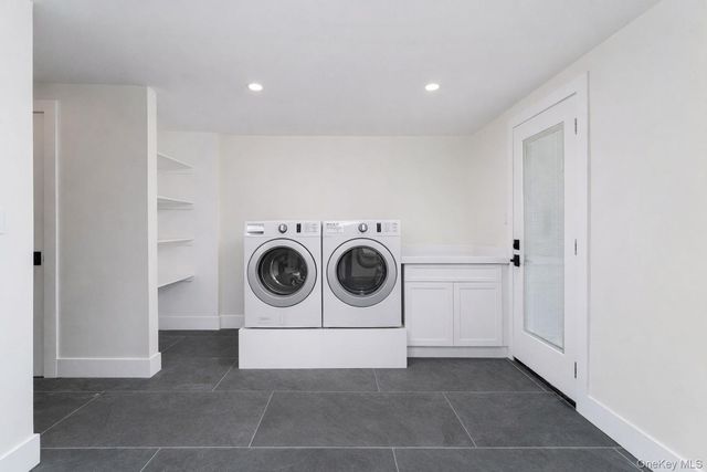 2547 Army Place, Bellmore, NY 11710