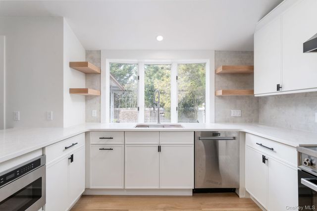 2547 Army Place, Bellmore, NY 11710