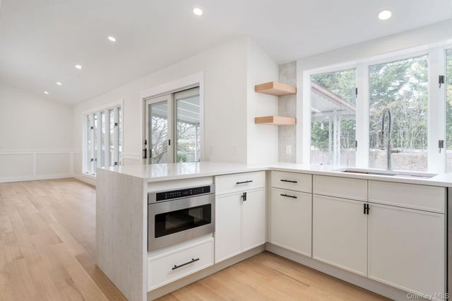 2547 Army Place, Bellmore, NY 11710