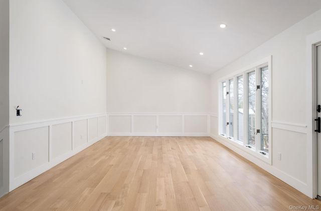 2547 Army Place, Bellmore, NY 11710