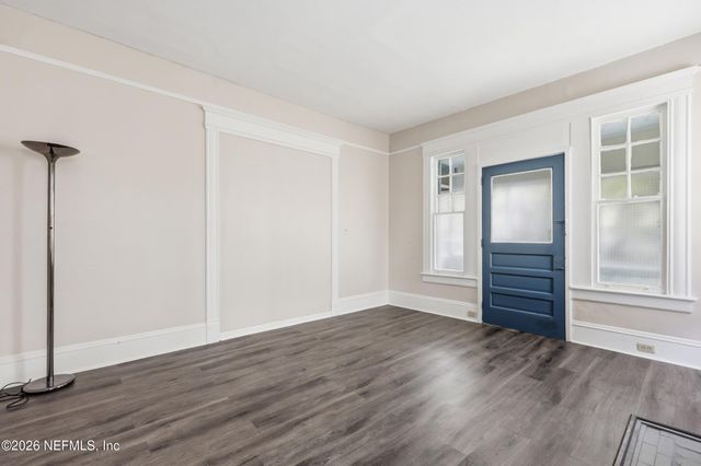 324 E 7TH Street, Jacksonville, FL 32206
