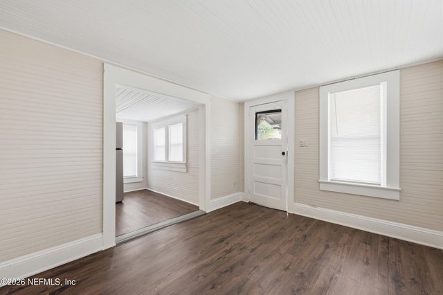 324 E 7TH Street, Jacksonville, FL 32206