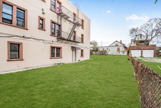 965 E 226 Street E, Bronx, NY 10466