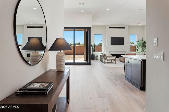 1563 E CHERRYWOOD Place, Chandler, AZ 85249