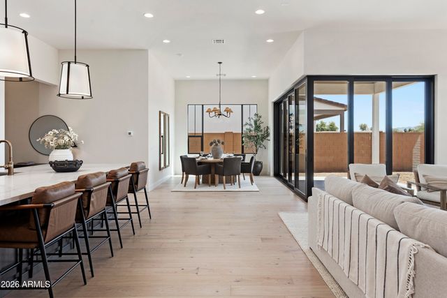 1563 E CHERRYWOOD Place, Chandler, AZ 85249