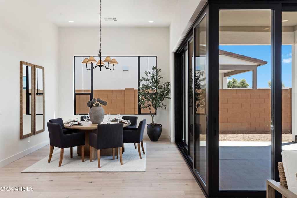 Image 16 of property listing at 1563 E CHERRYWOOD Place, Chandler, AZ 85249