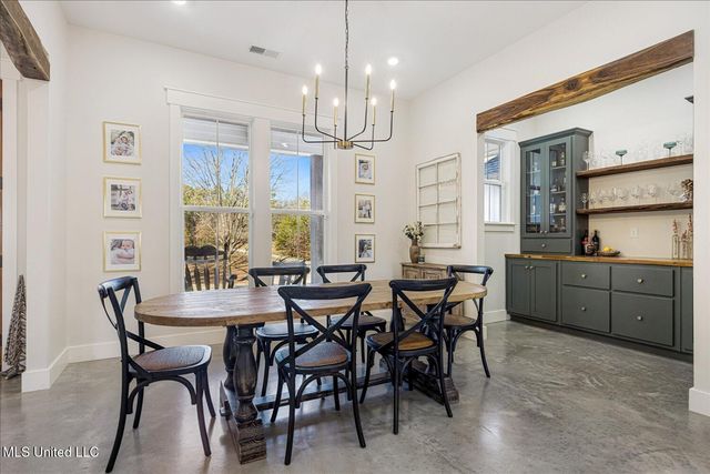 8811 Cole Road, Olive Branch, MS 38654