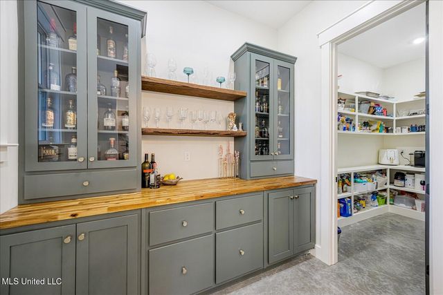 8811 Cole Road, Olive Branch, MS 38654