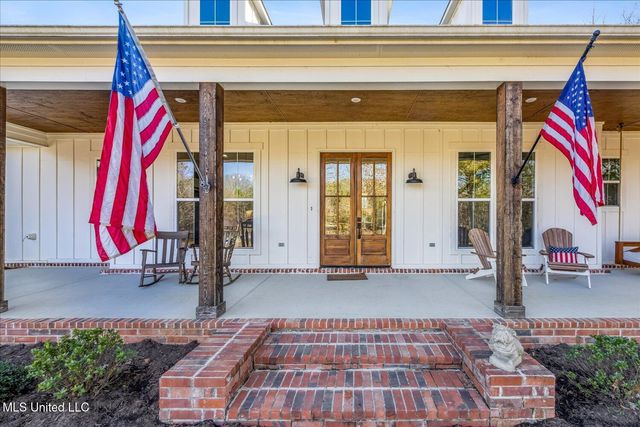 8811 Cole Road, Olive Branch, MS 38654