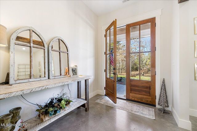 8811 Cole Road, Olive Branch, MS 38654