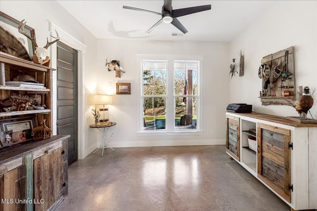 8811 Cole Road, Olive Branch, MS 38654