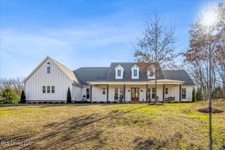 8811 Cole Road, Olive Branch, MS 38654