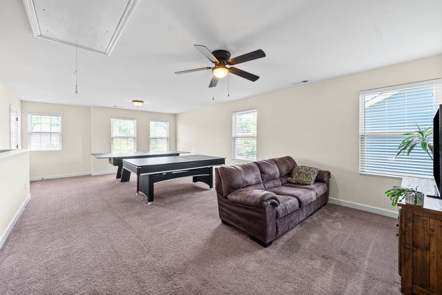 84 Nokes Dr, Hendersonville, TN 37075