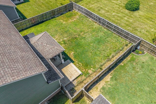 84 Nokes Dr, Hendersonville, TN 37075