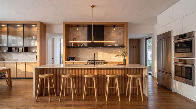 2707 E Side DR, Austin, TX 78704