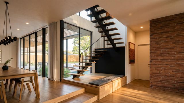2707 E Side DR, Austin, TX 78704