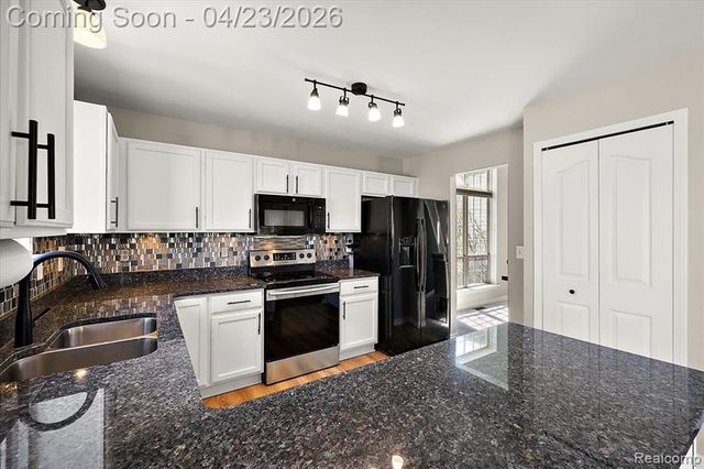 5867 Cary Drive, Ypsilanti, MI 48197