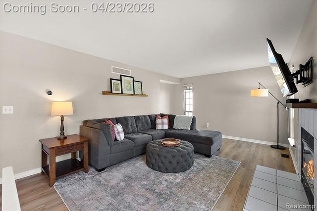 5867 Cary Drive, Ypsilanti, MI 48197