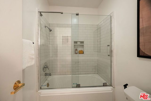 10800 Holman Avenue 6, Los Angeles, CA 90024