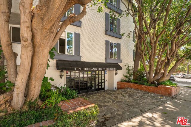 10800 Holman Avenue 6, Los Angeles, CA 90024