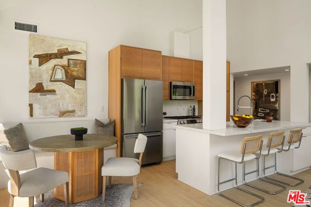 10800 Holman Avenue 6, Los Angeles, CA 90024