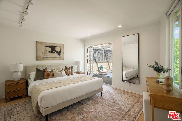 10800 Holman Avenue 6, Los Angeles, CA 90024