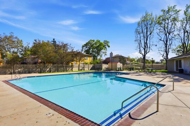 1249 Crescent Terrace, Sunnyvale, CA 94087