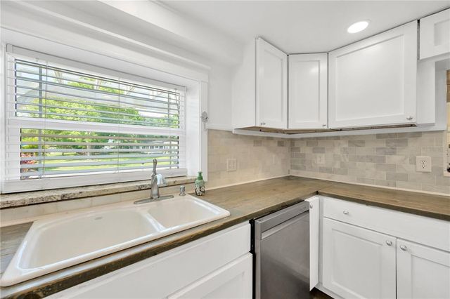 4404 ECHO SPRINGS DRIVE, Valrico, FL 33594