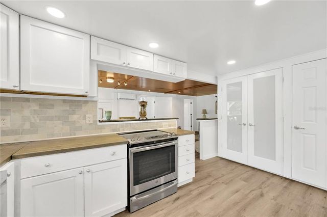 4404 ECHO SPRINGS DRIVE, Valrico, FL 33594