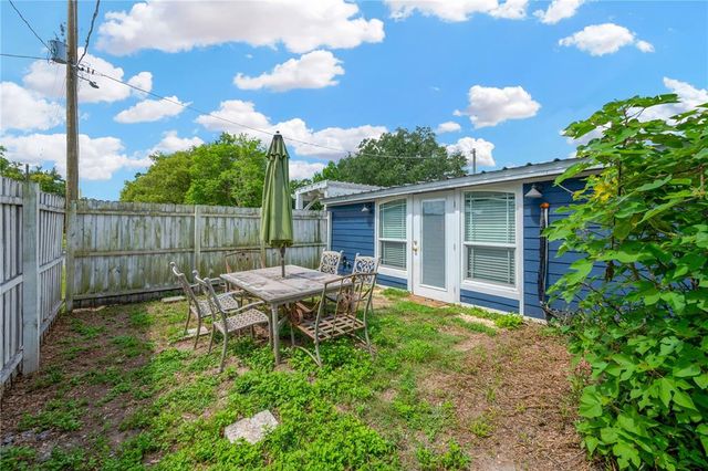 4404 ECHO SPRINGS DRIVE, Valrico, FL 33594