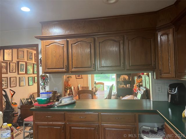 16780 N Ash Road, Morris, OK 74445