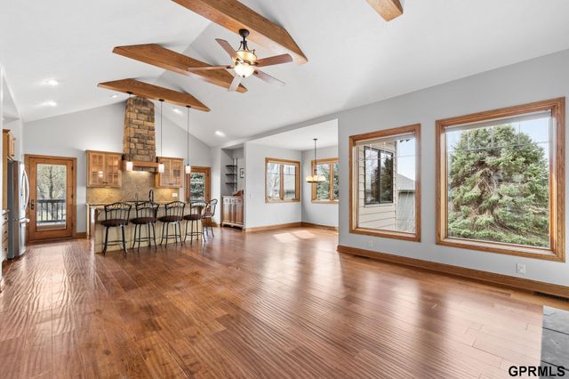 21729 Ridge Circle, Elkhorn, NE 68022