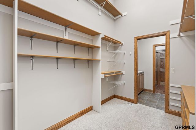 21729 Ridge Circle, Elkhorn, NE 68022